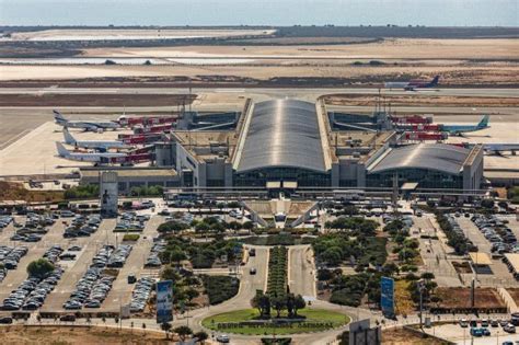 hermes airport arrivals larnaka
